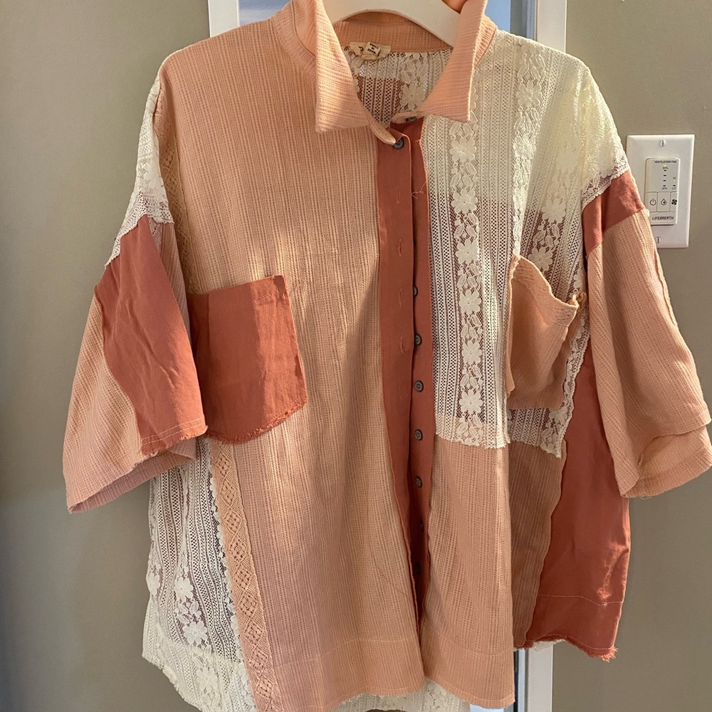 POL Patchwork Button-Up Shirt in Peach and Cream